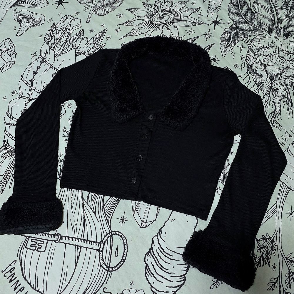Black Faux Fur Trim Women's Crop Sweater